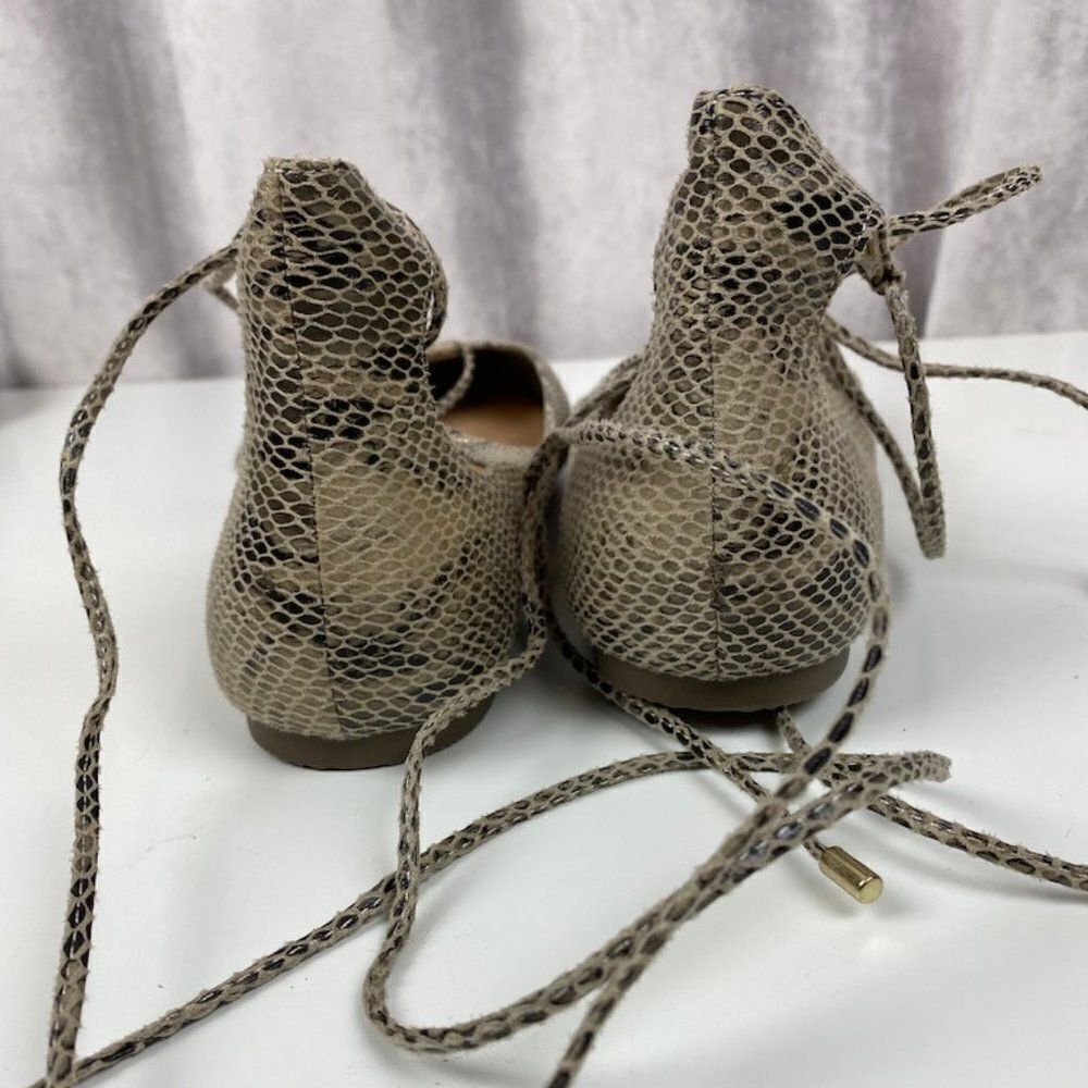 OLD NAVY LACE UP SNAKESKIN FLATS SIZE 10 EUC - Picture 6 of 7